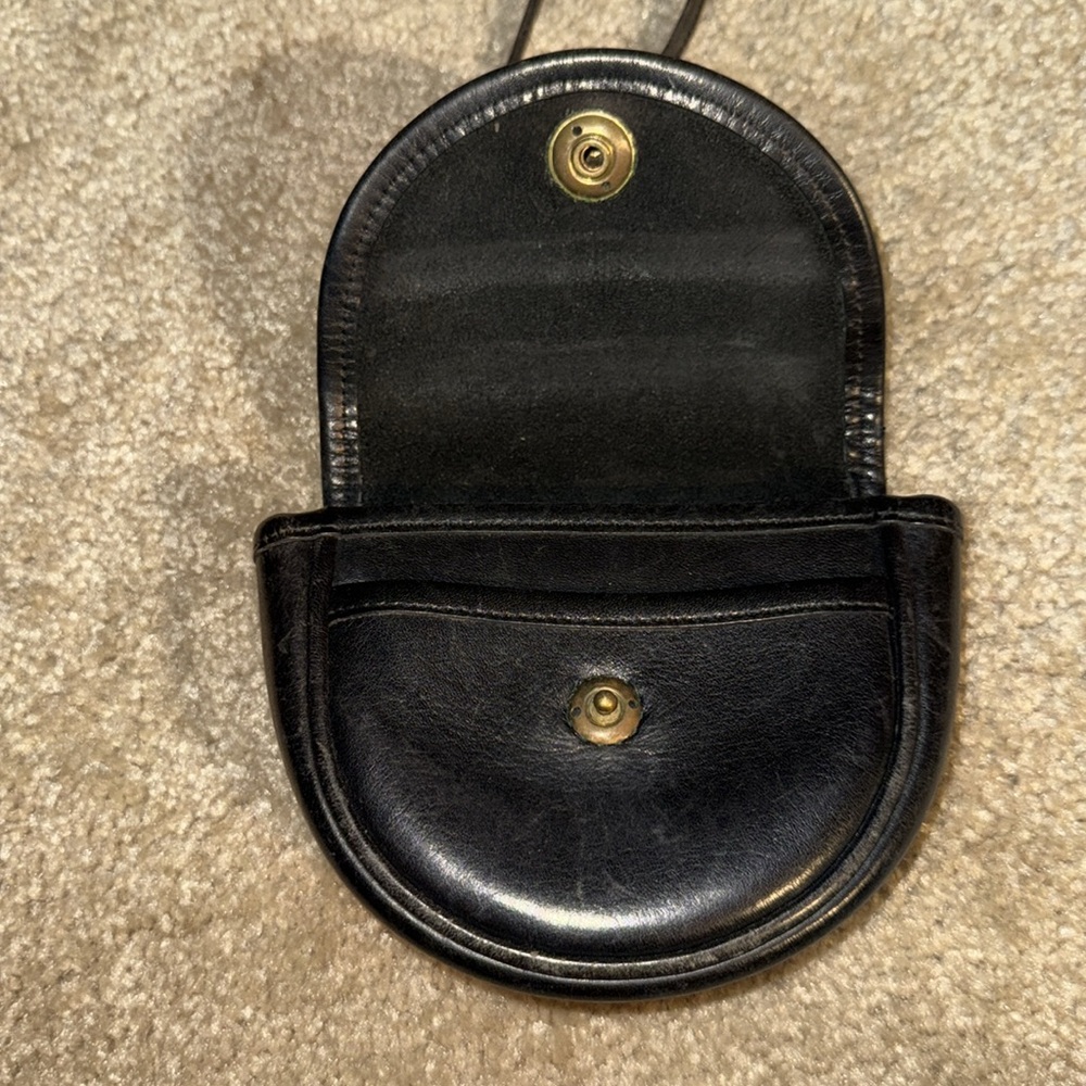 Vintage Coach Black Leather Mini Crossbody Bag - Picture 8 of 9